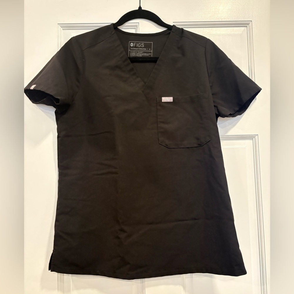 Figs women's black scrub set